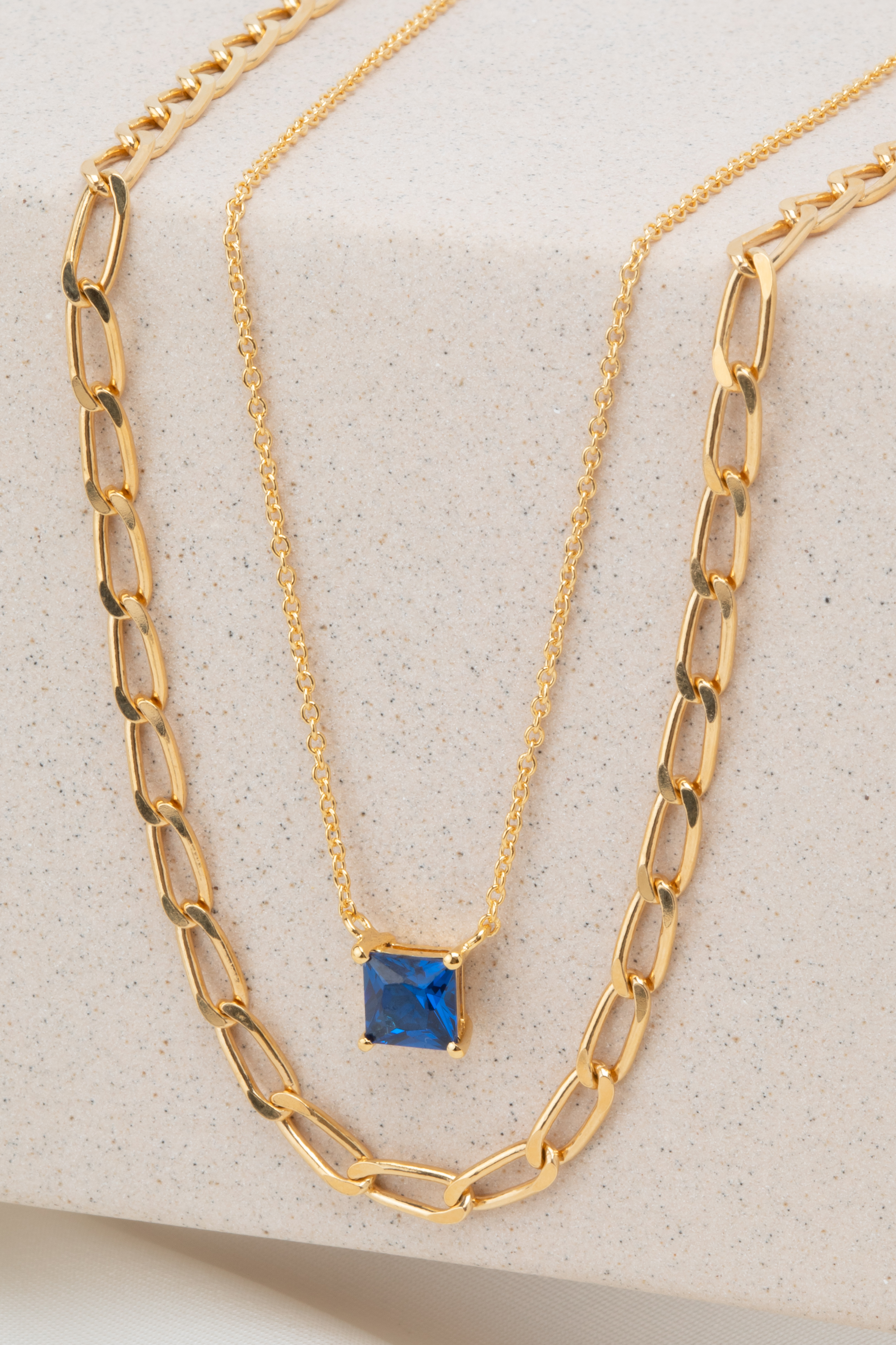 Ketting Ellera Quadrato gold plated met blauwe zirkonia - SJ-N42279-BLCZ-YG