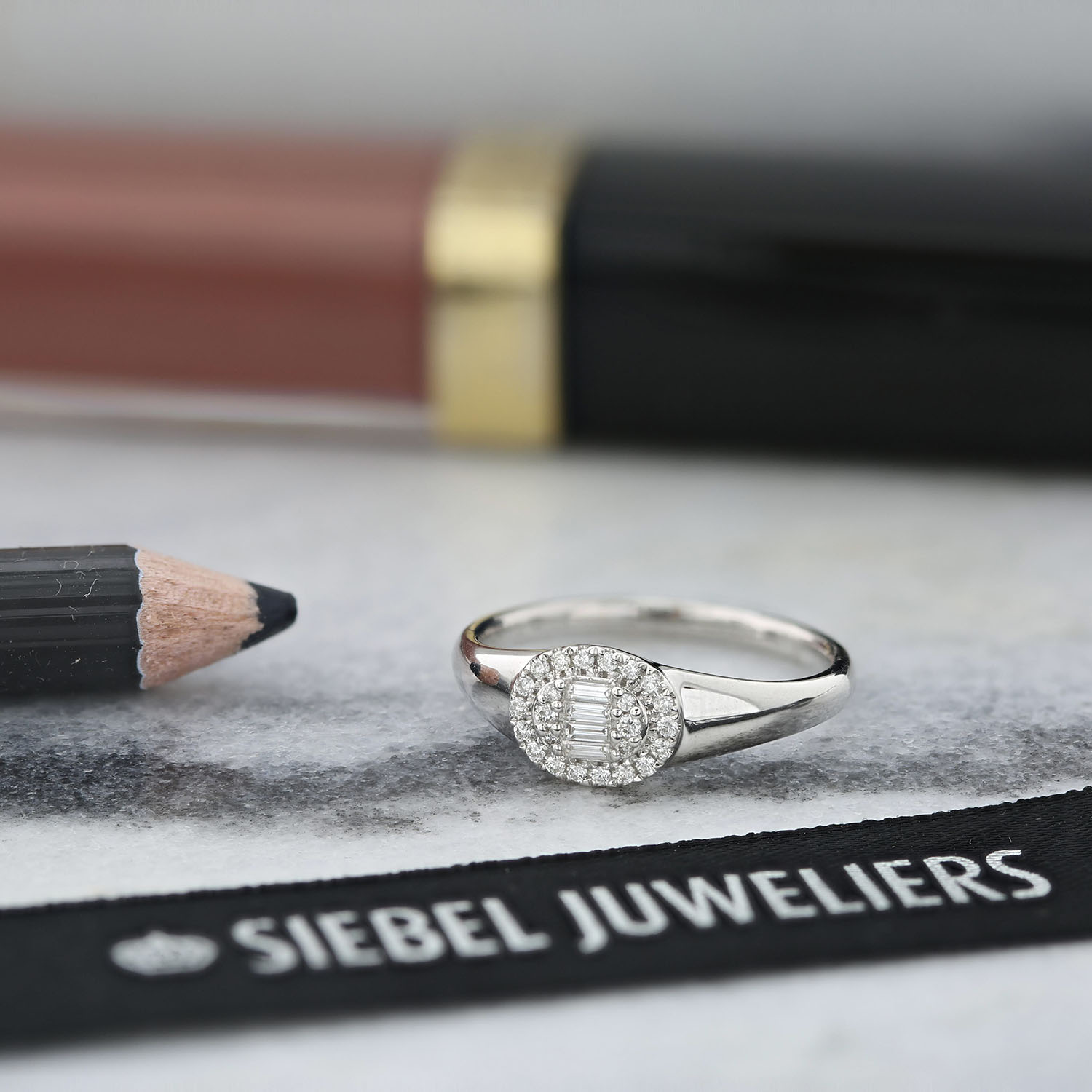 Witgouden ring met diamanten R092-86126R001-W